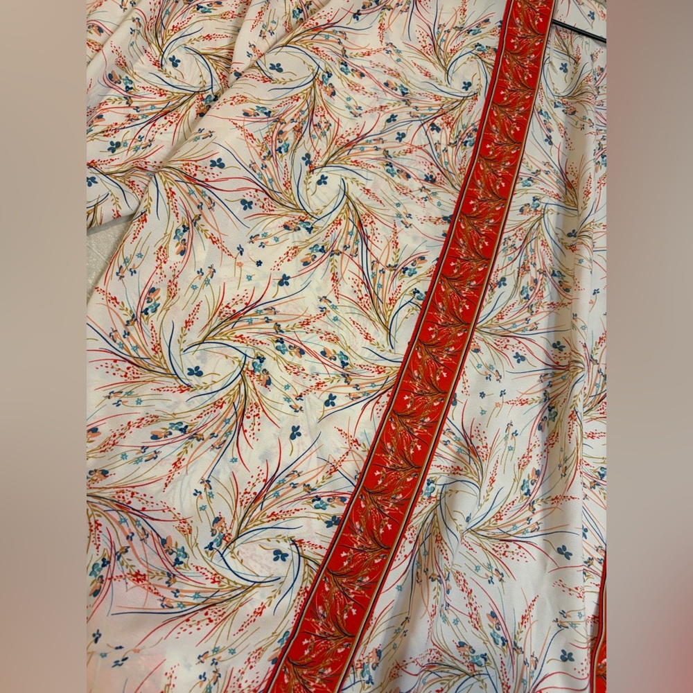 Max Studio Red and White Floral Kimono‎ - Picture 3 of 4